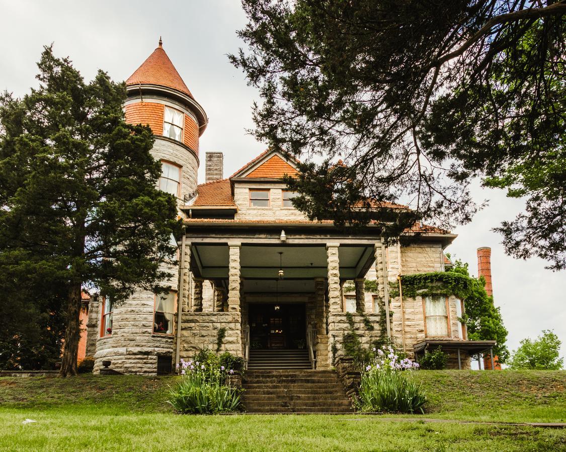 The Mansion At Elfindale Bed & Breakfast Springfield Bagian luar foto